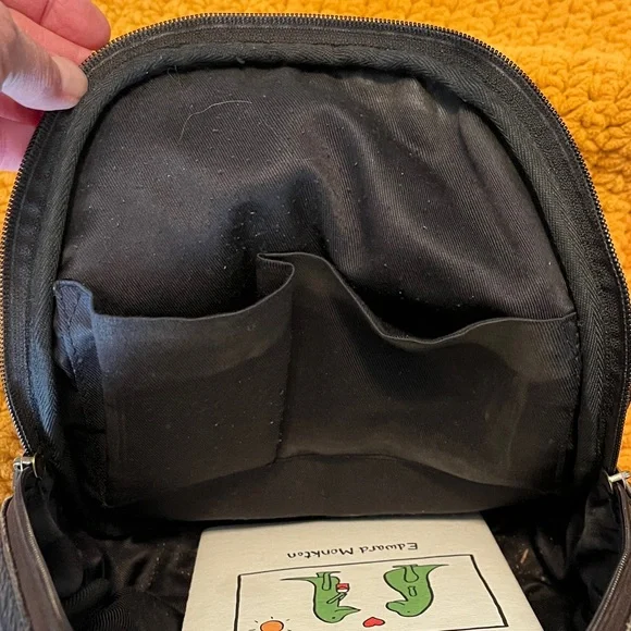 Born Black Leather Womens Purse/Backpack - Picture 8 of 8